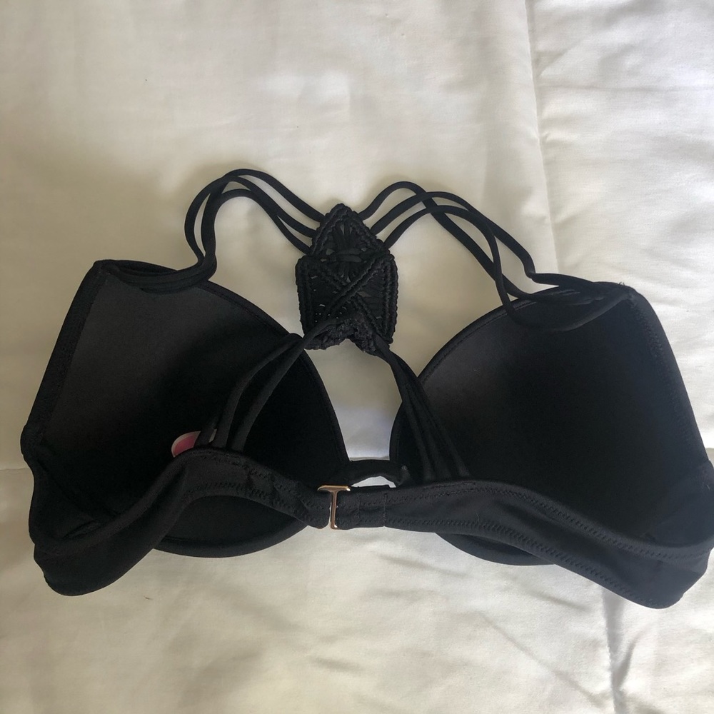 Victoria’s Secret bikini top - Picture 3 of 4